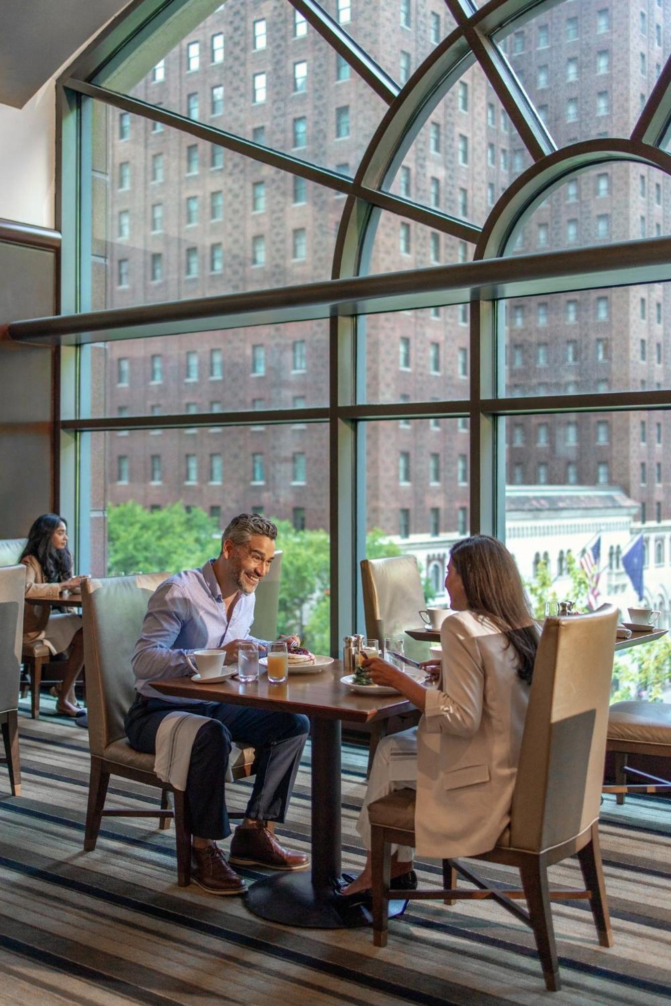 Hotel Omni Hotel&suites Magnificent Mile 4*