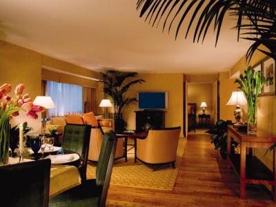 Hotel Omni Hotel&suites Magnificent Mile 4*